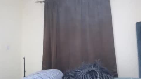 Snapshot of ebony_sappire chatting on 10.02.25 Sappire Gold online show from 10.02.25