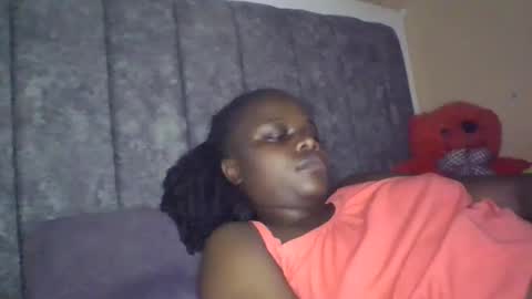 Snapshot of ebony_tasha chatting on 02.20.26 tasha online show from 02.20.26