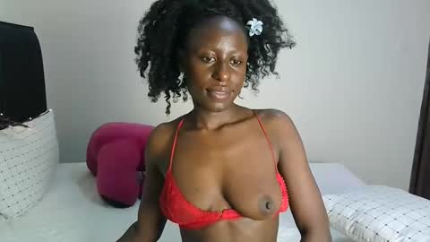 Snapshot of ebonychocholate254 chatting on 04.05.26 ebonychocholate254 online show from 04.05.26