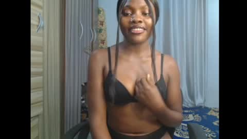 Snapshot of ebonydripqueen chatting on 07.27.26 Gift online show from 07.27.26