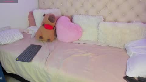 Queen Ebony online show from 11.10.25