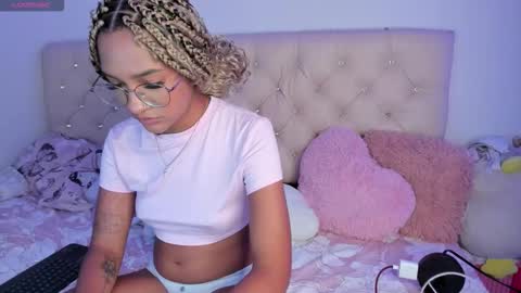 Queen Ebony online show from 02.26.26