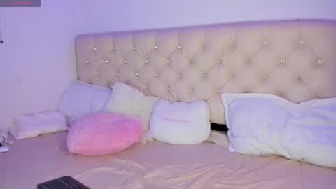 Queen Ebony online show from 03.19.26