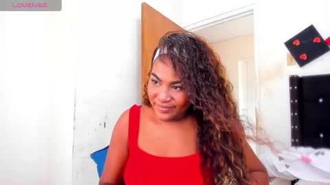 Snapshot of ebonylatinx chatting on 01.28.25 Angela online show from 01.28.25