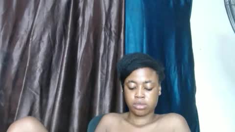Snapshot of ebonypussy_xx chatting on 10.15.25 ebonypussy_xx online show from 10.15.25