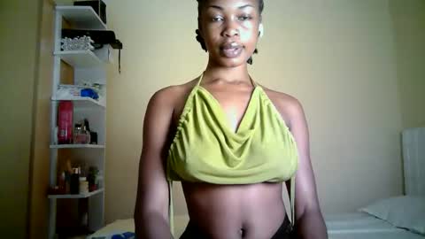 Snapshot of ebonytanqueen chatting on 04.23.26 ebonytanqueen online show from 04.23.26