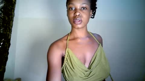 Snapshot of ebonytanqueen chatting on 06.11.26 ebonytanqueen online show from 06.11.26