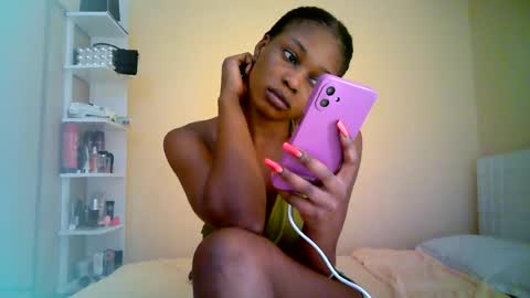 Snapshot of ebonytanqueen chatting on 06.14.26 ebonytanqueen online show from 06.14.26