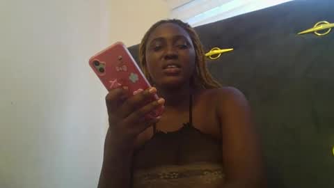 Snapshot of ebonyvd chatting on 04.05.26 ebonyvd online show from 04.05.26