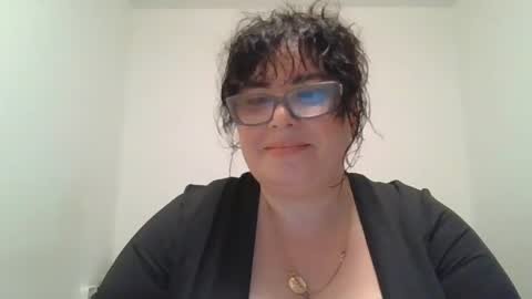 Snapshot of echo_dust chatting on 04.12.26 echo_dust online show from 04.12.26