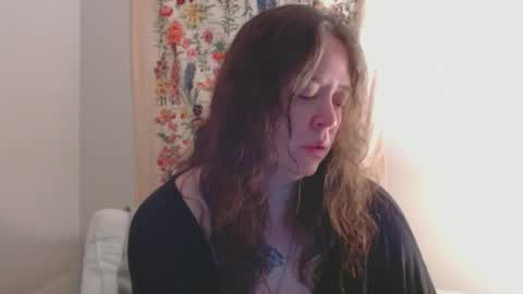 Snapshot of echosol17 chatting on 04.26.26 Weird Echo online show from 04.26.26