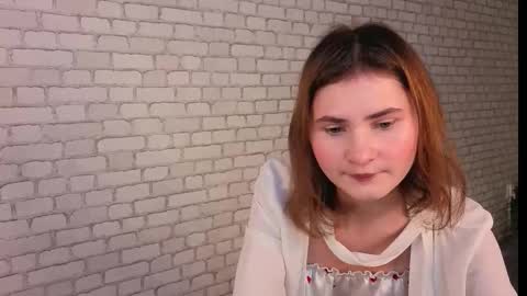 Monica online show from 10.10.25