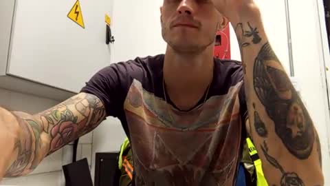 Snapshot of ed_big_cock chatting on 03.09.25 Edd Gallego online show from 03.09.25