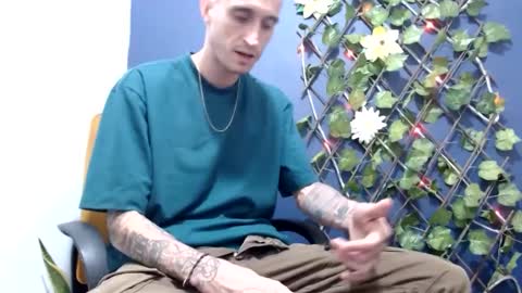 Snapshot of ed_big_cock chatting on 09.19.25 Edd Gallego online show from 09.19.25