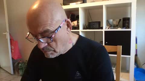 Snapshot of eddelmar chatting on 01.18.25 eddelmar online show from 01.18.25