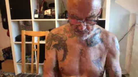 Snapshot of eddelmar chatting on 01.20.25 eddelmar online show from 01.20.25