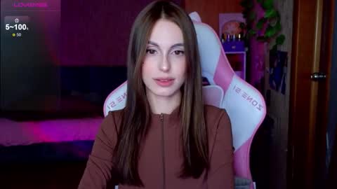 Snapshot of edelinemaher chatting on 02.25.26 Edeline online show from 02.25.26