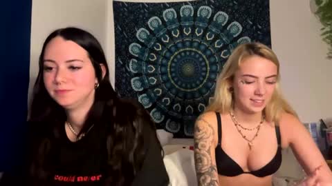 Snapshot of edenkayax chatting on 10.05.25 Eden Kaya online show from 10.05.25