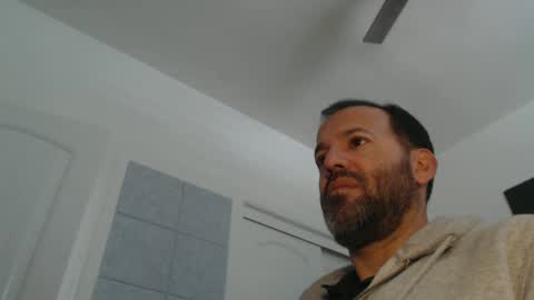 Snapshot of edge_masters chatting on 01.17.25 EdgeM online show from 01.17.25