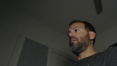 Snapshot of edge_masters chatting on 02.23.25 EdgeM online show from 02.23.25