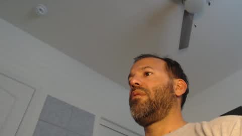 Snapshot of edge_masters chatting on 02.25.25 EdgeM online show from 02.25.25