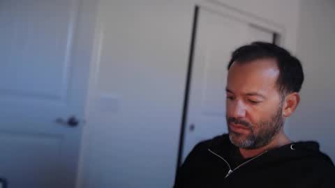 Snapshot of edge_masters chatting on 12.03.25 EdgeM online show from 12.03.25