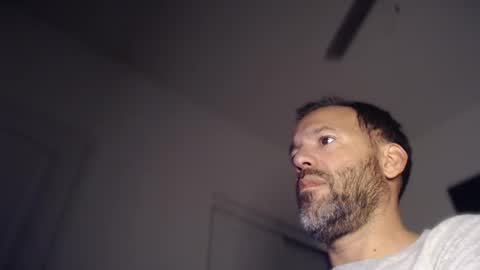 Snapshot of edge_masters chatting on 12.17.25 EdgeM online show from 12.17.25