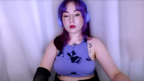 Snapshot of ediefris chatting on 07.18.26 fickle demon made of clumps of matter online show from 07.18.26