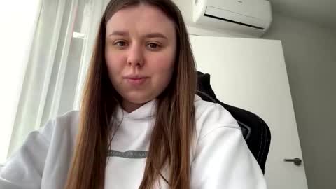 Edina online show from 04.12.26