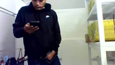 Snapshot of eduardo0084 chatting on 12.21.24 eduardo0084 online show from 12.21.24