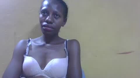 edwige770943 online show from 04.17.26