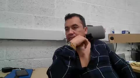 Snapshot of edwill13 chatting on 02.25.26 EdM online show from 02.25.26