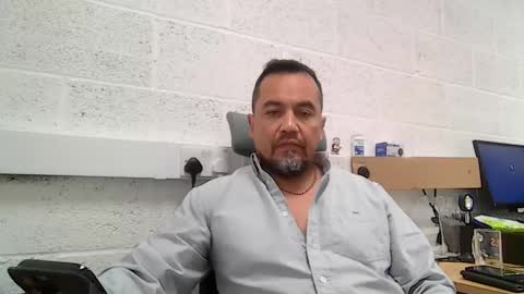 Snapshot of edwill13 chatting on 05.11.26 EdM online show from 05.11.26