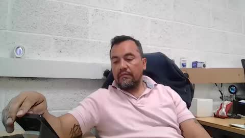 Snapshot of edwill13 chatting on 05.19.26 EdM online show from 05.19.26