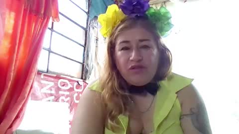 Snapshot of effata chatting on 09.27.25 effata online show from 09.27.25