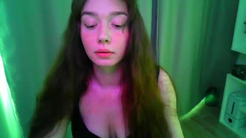 Snapshot of effie_balconii chatting on 04.16.26 effie_balconii online show from 04.16.26