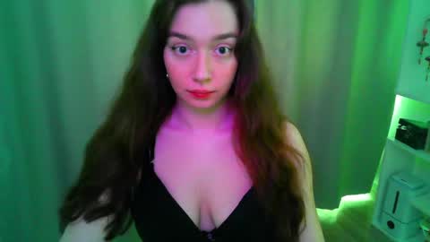Snapshot of effie_balconii chatting on 05.04.26 effie_balconii online show from 05.04.26