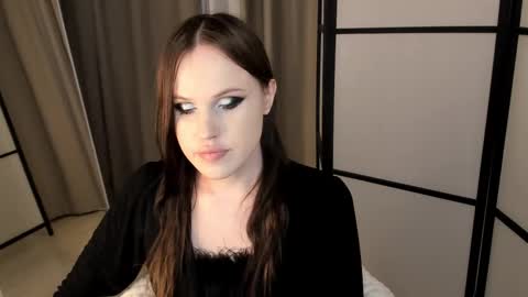 Effie Mur online show from 03.07.26