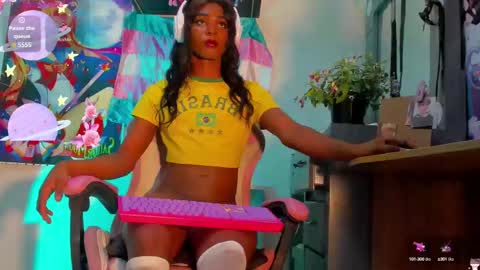 Snapshot of effy_marinn chatting on 09.10.25 effy_marinn online show from 09.10.25