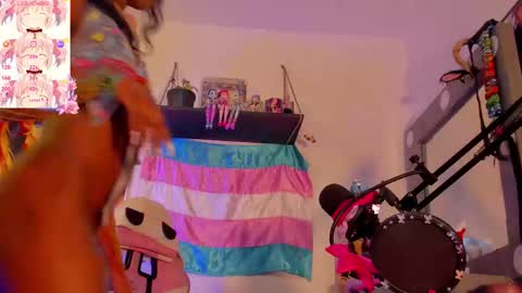 Snapshot of effy_marinn chatting on 10.06.25 effy_marinn online show from 10.06.25