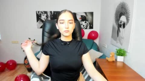 Snapshot of effy_royse chatting on 02.16.26 Effy Royse online show from 02.16.26