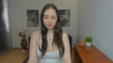 Snapshot of effy_royse chatting on 05.03.26 Effy Royse online show from 05.03.26