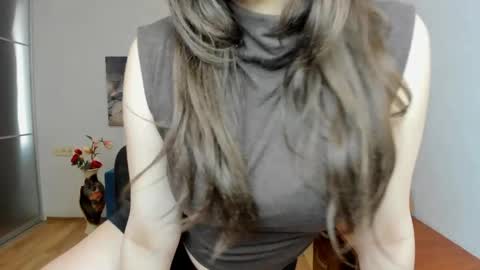 Snapshot of effy_royse chatting on 05.29.26 Effy Royse online show from 05.29.26