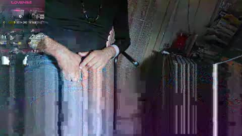 efi_crossou online show from 11.18.25