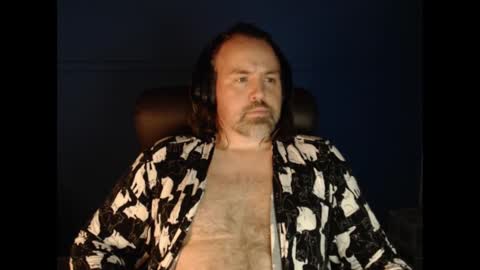 Snapshot of ehmac84 chatting on 10.21.25 Eh Mac online show from 10.21.25