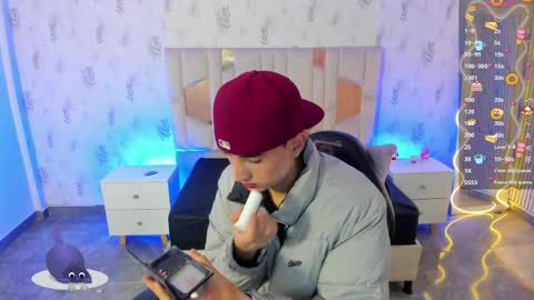 Snapshot of eidan_tay chatting on 05.22.26 eidan_tay online show from 05.22.26