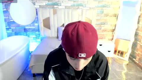 Snapshot of eidan_tay chatting on 05.27.26 eidan_tay online show from 05.27.26