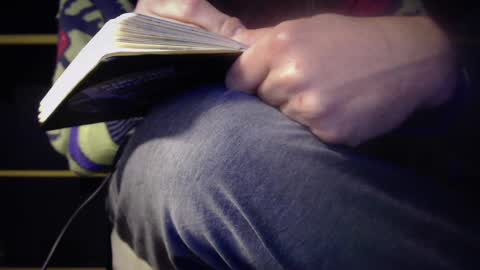 Snapshot of eighthundredeightyeight chatting on 12.20.24 eighthundredeightyeight online show from 12.20.24