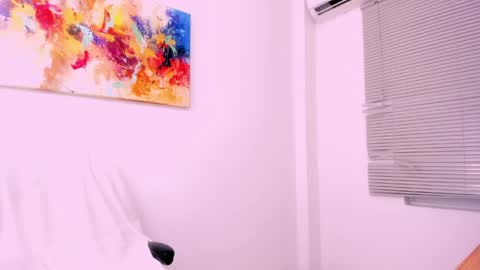 eileenn tanihara online show from 04.18.26