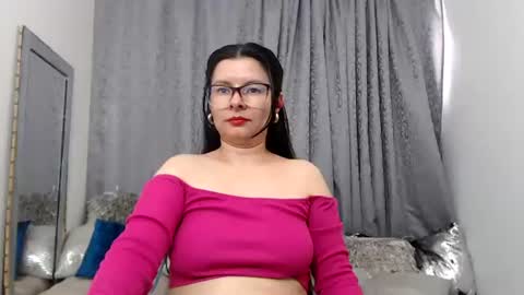 Snapshot of eileenqueen23 chatting on 06.27.26 Eileen online show from 06.27.26